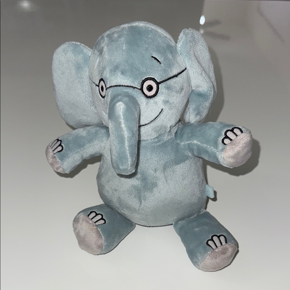 Yottoy Mo Willems Gerald the Elephant Plush